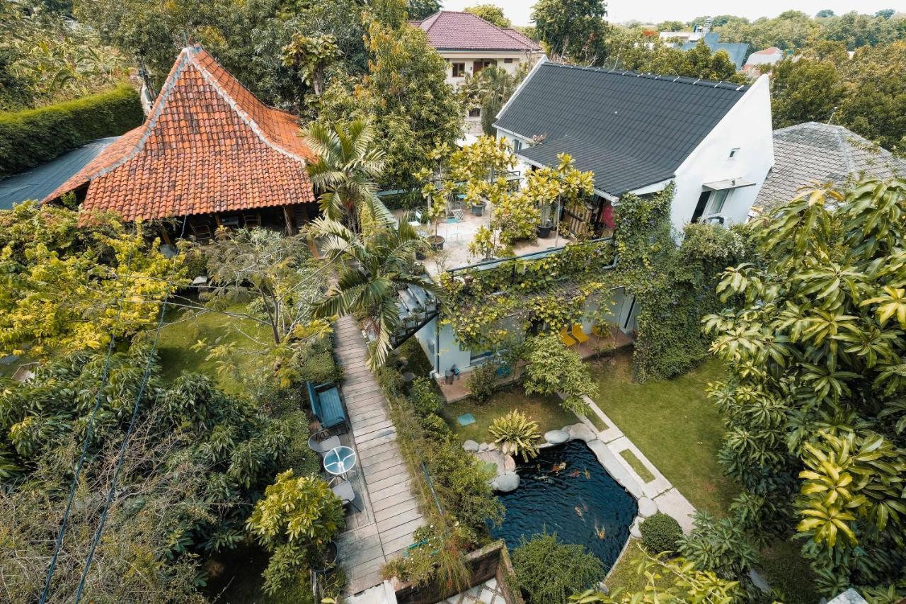 Djajanti House Bed & Breakfast Semarang Eksteriør bilde