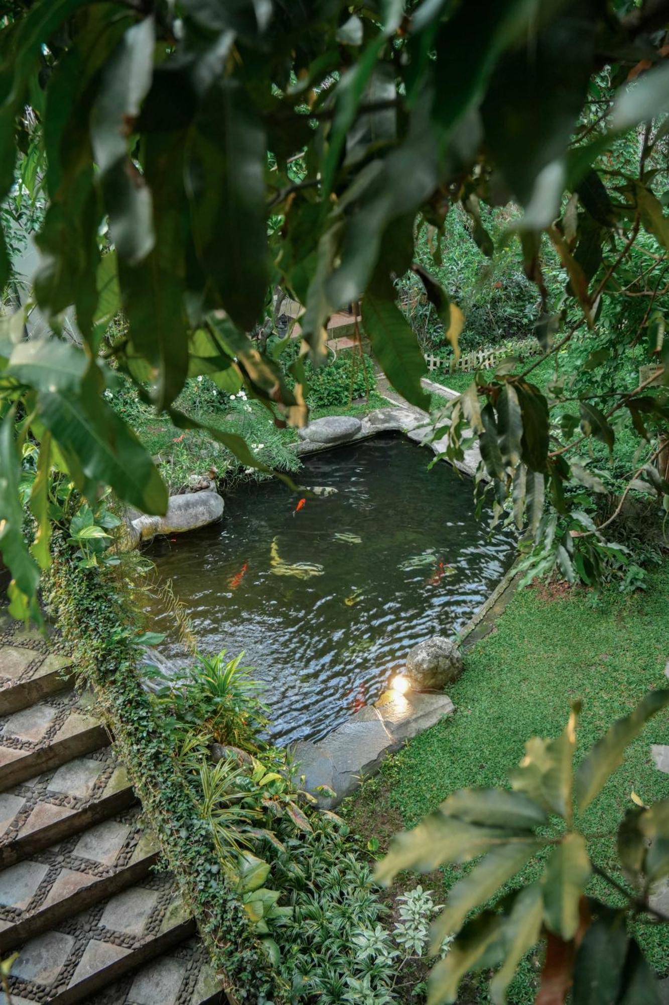 Djajanti House Bed & Breakfast Semarang Eksteriør bilde