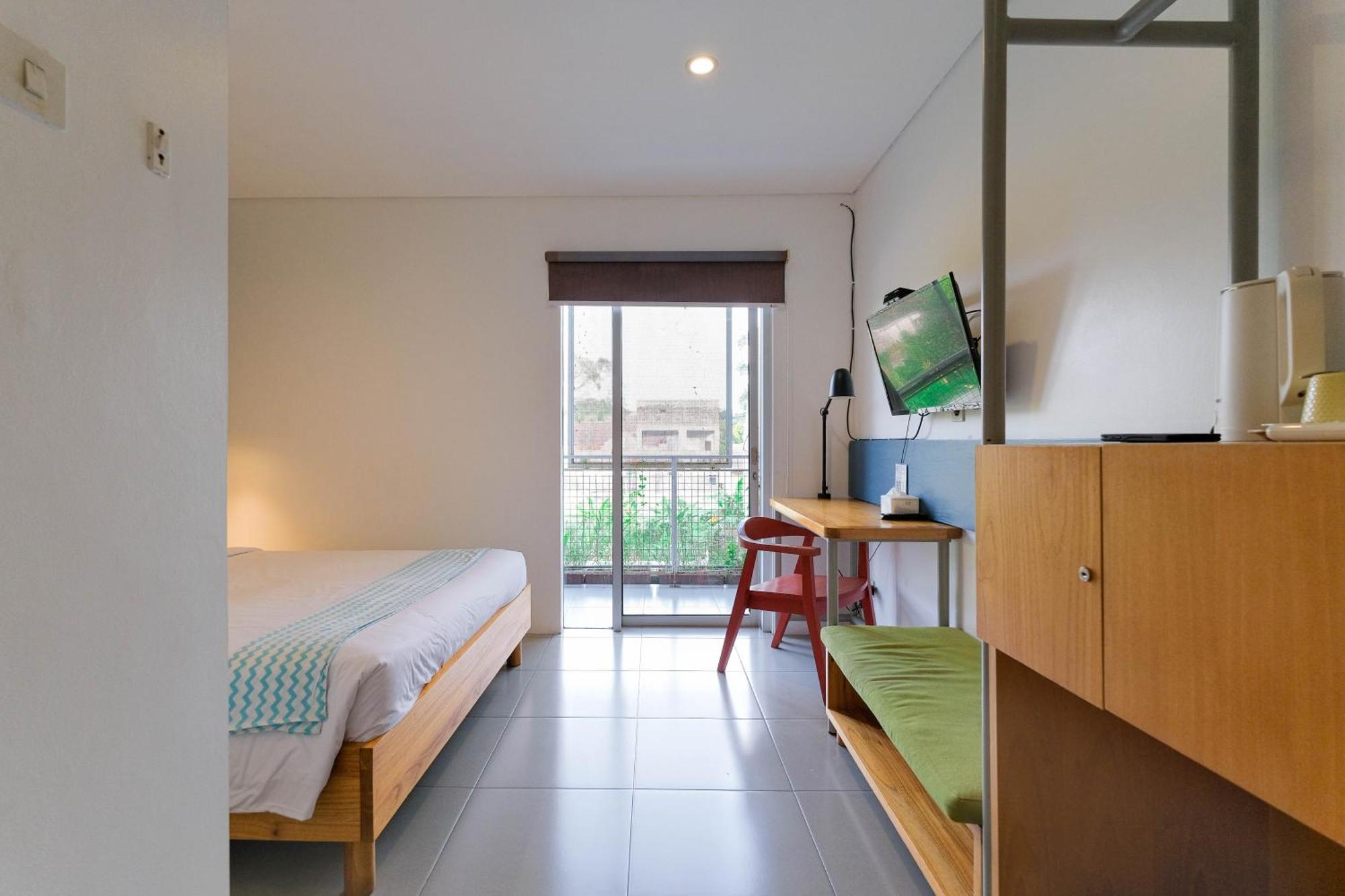 Djajanti House Bed & Breakfast Semarang Eksteriør bilde