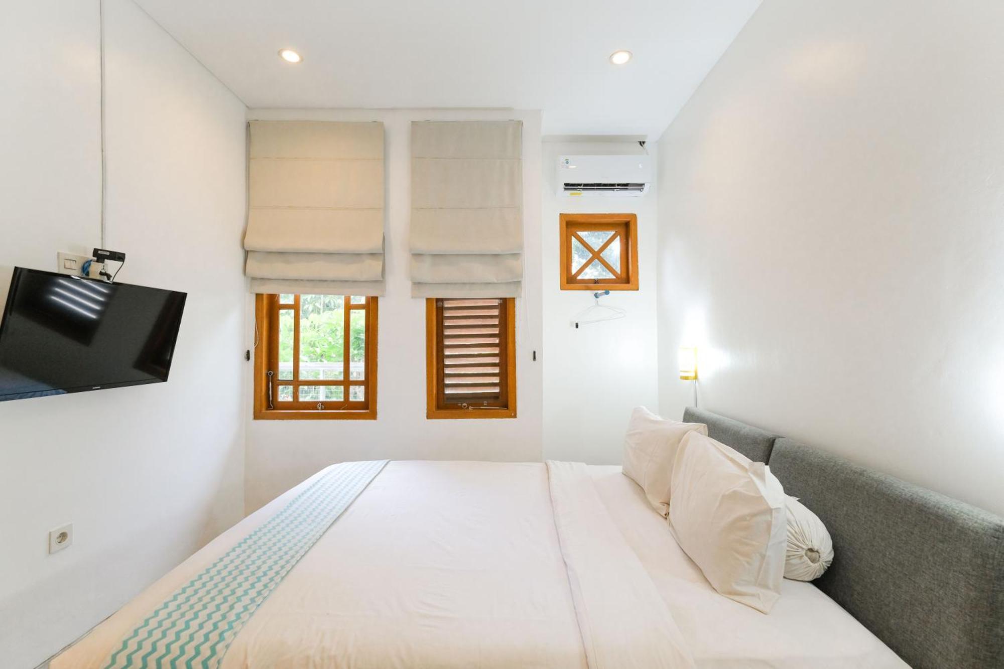 Djajanti House Bed & Breakfast Semarang Eksteriør bilde