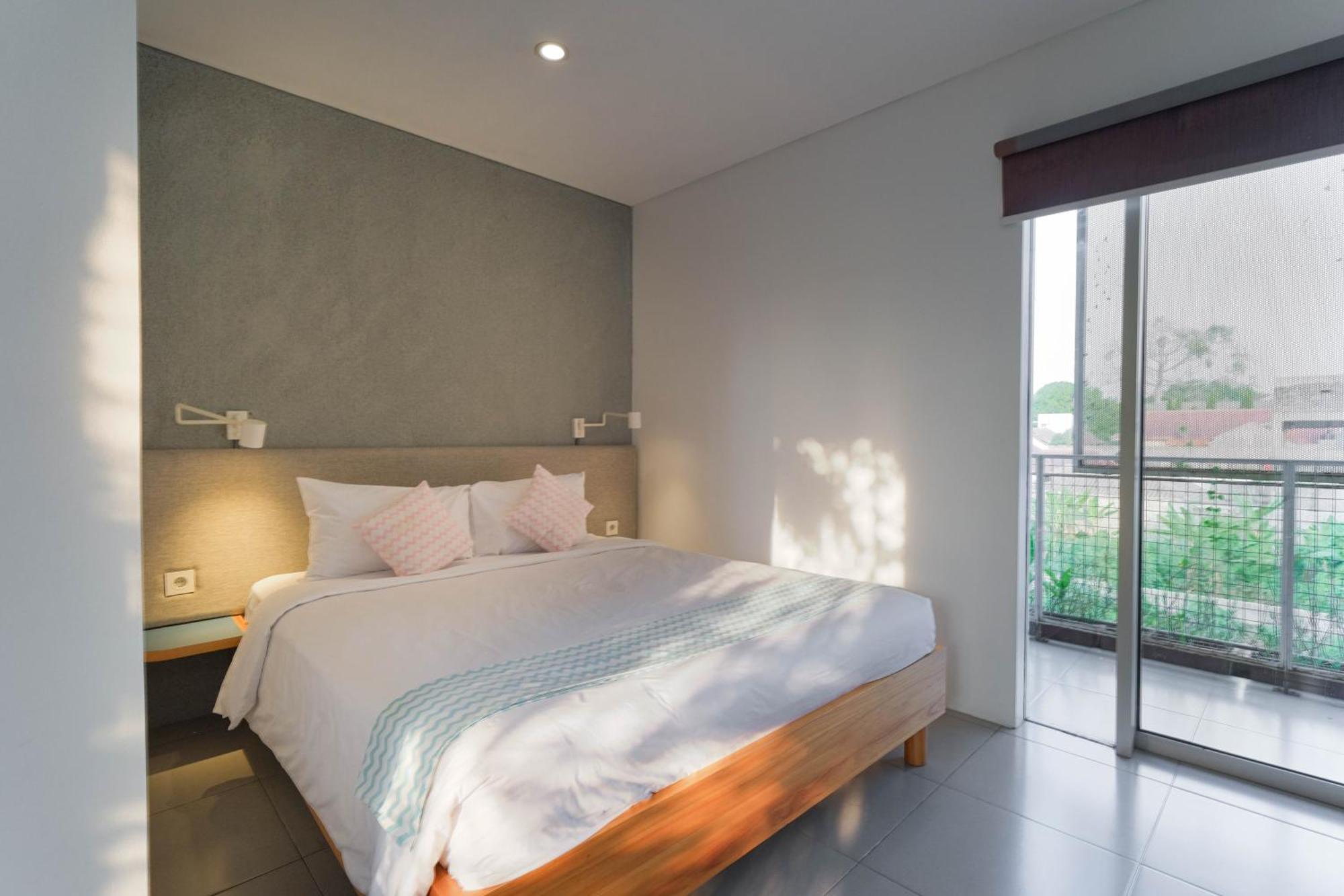 Djajanti House Bed & Breakfast Semarang Eksteriør bilde